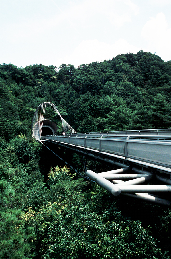 Bridge at Miho Museum, Japan [3,872 × 2,592] : r/InfrastructurePorn