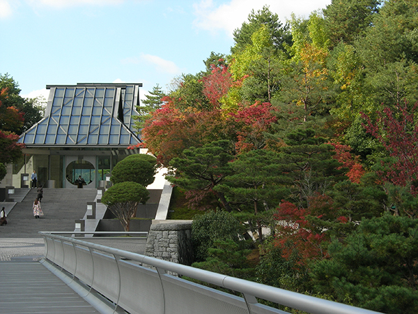 Entrance to Miho Museum through a tunnel under forest, 80% of the